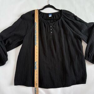 Old Navy Seersucker Rich Black Women's Blouse size large coastal cowgirl vibes